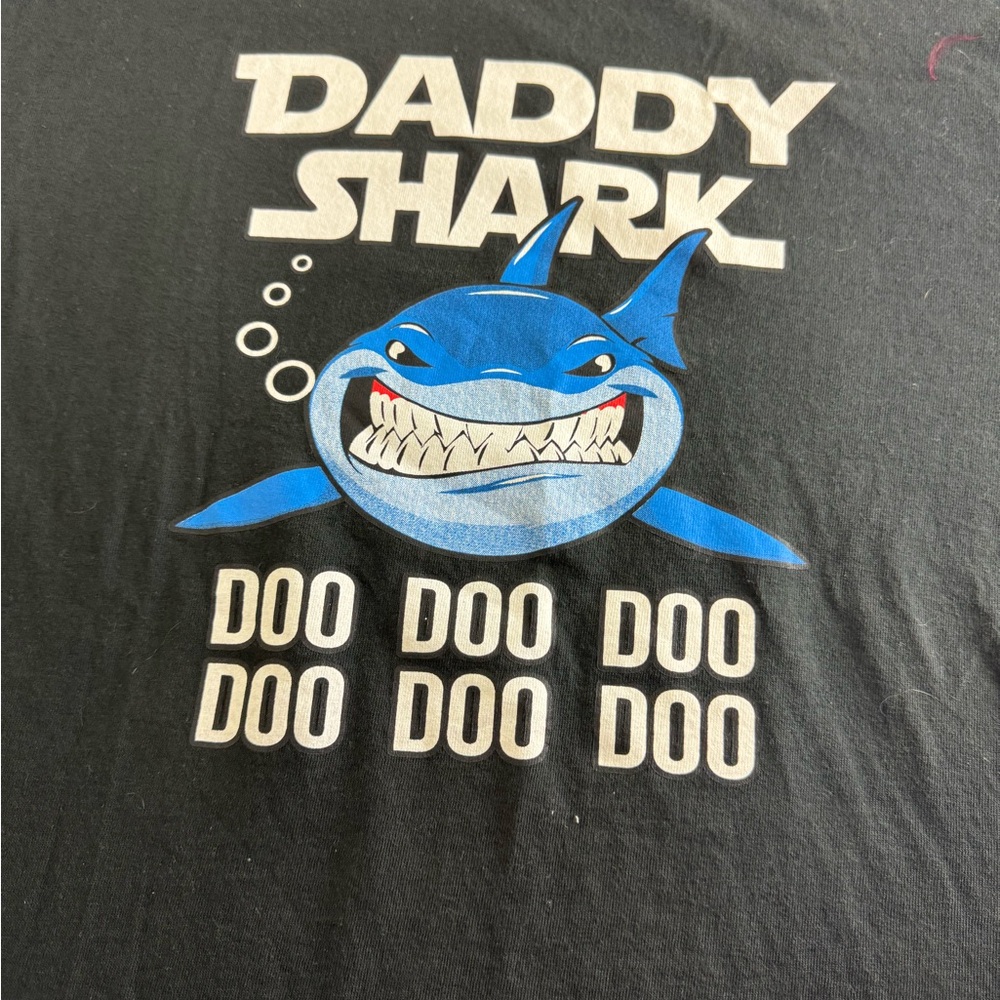 DADDY SHARK T